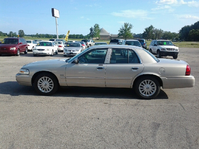 2011 Mercury Grand Marquis Touring W/nav.sys