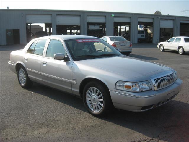 2011 Mercury Grand Marquis Touring W/nav.sys