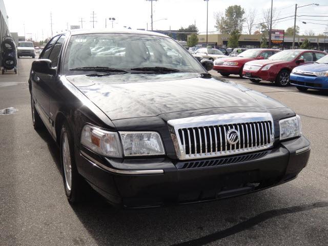 2011 Mercury Grand Marquis Touring W/nav.sys