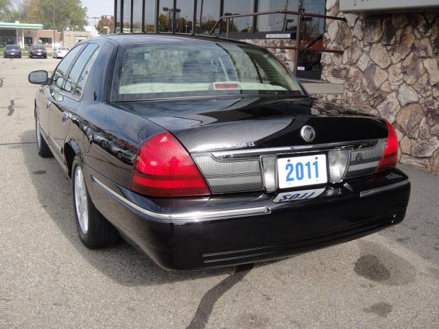 2011 Mercury Grand Marquis Touring W/nav.sys