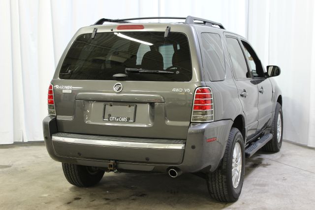 2005 Mercury Mariner 4DR SDN S AT