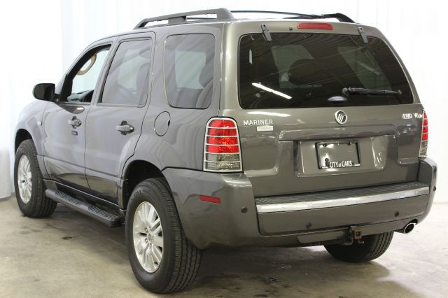 2005 Mercury Mariner 4DR SDN S AT