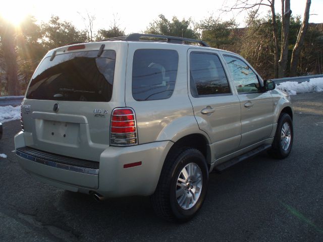 2005 Mercury Mariner 4DR SDN S AT