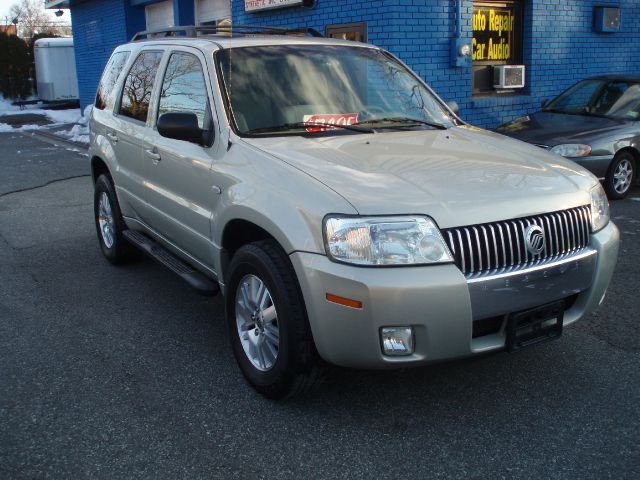 2005 Mercury Mariner 4DR SDN S AT