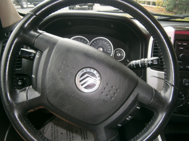 2005 Mercury Mariner Sport W/navigation