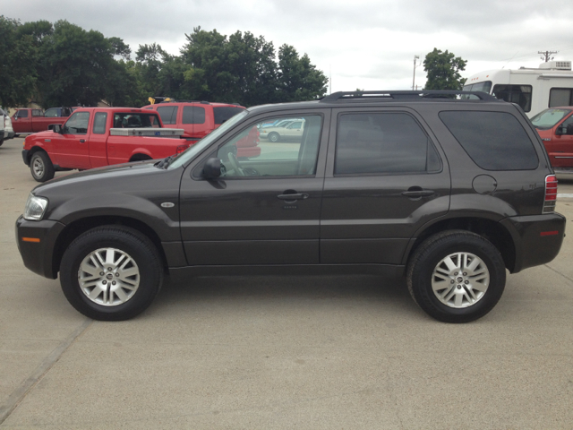 2006 Mercury Mariner 4DR SDN S AT