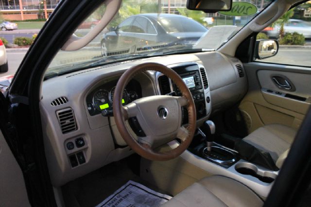 2006 Mercury Mariner LX Auto V6