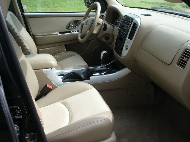 2007 Mercury Mariner 4DR SDN S AT