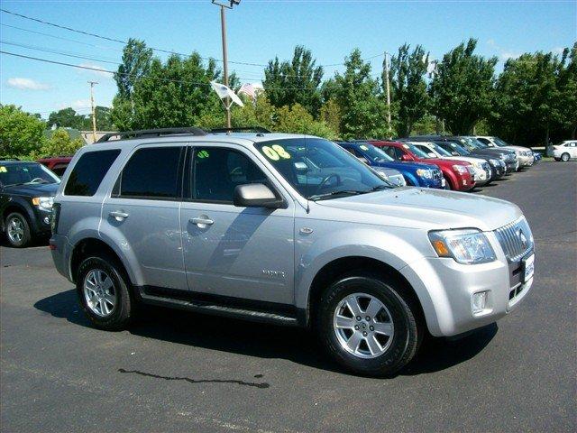 2008 Mercury Mariner Scion XB