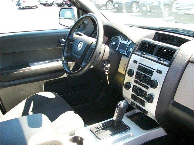 2008 Mercury Mariner Scion XB