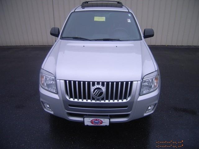 2008 Mercury Mariner XLE Van