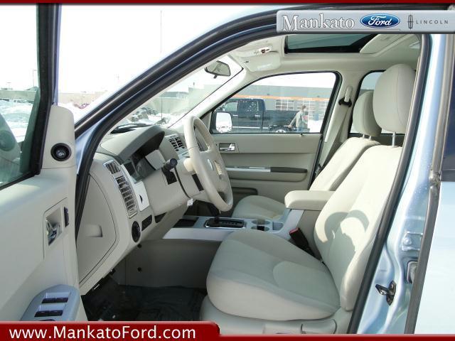 2008 Mercury Mariner XLE AWD Van