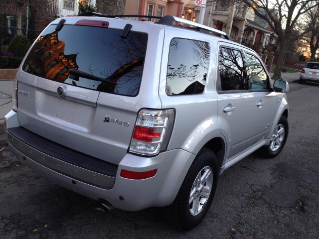 2008 Mercury Mariner Ram 3500 Diesel 2-WD