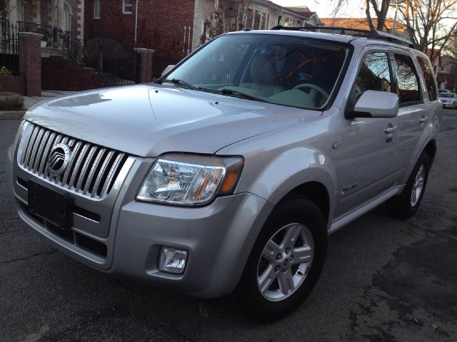 2008 Mercury Mariner Ram 3500 Diesel 2-WD