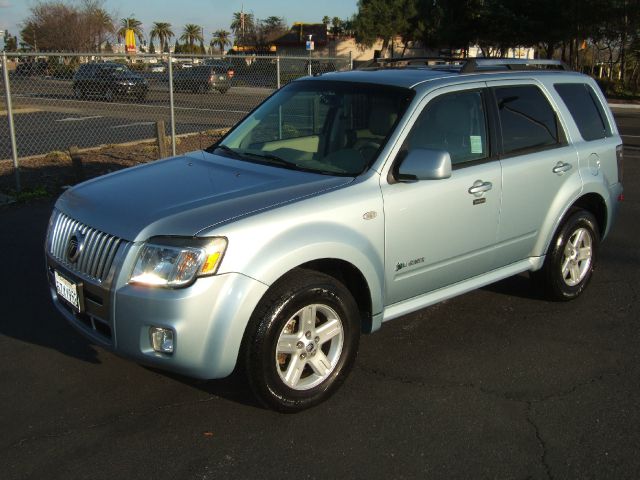 2008 Mercury Mariner Ram 3500 Diesel 2-WD