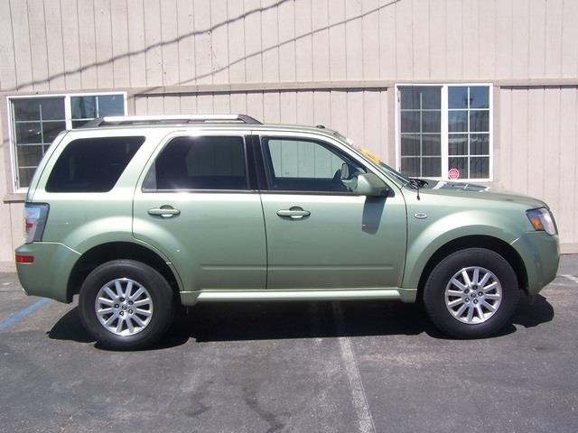 2009 Mercury Mariner XLE AWD Van