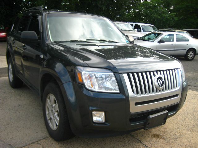 2009 Mercury Mariner XLE AWD Van