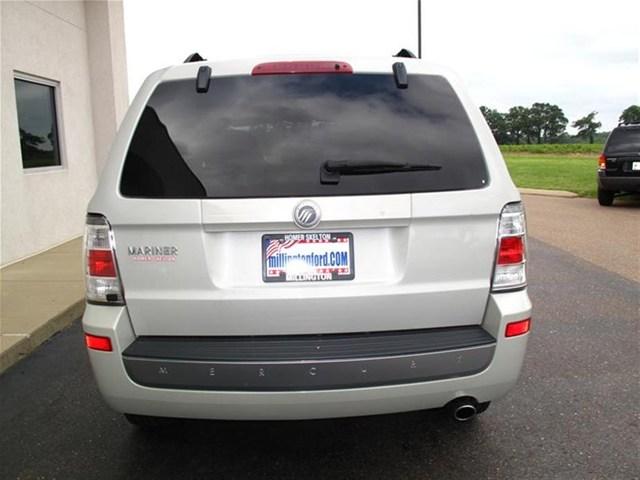 2009 Mercury Mariner 22