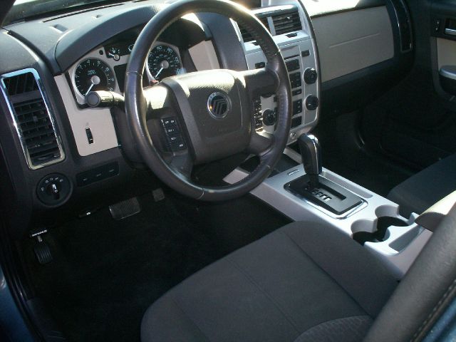 2010 Mercury Mariner XLE AWD Van