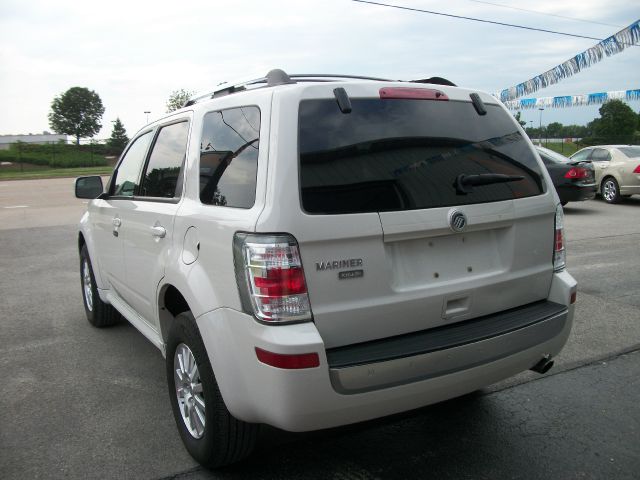 2010 Mercury Mariner 143.5 Truck