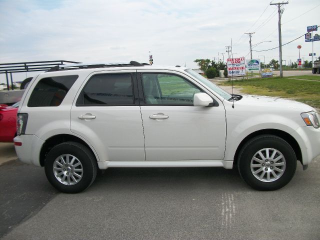 2010 Mercury Mariner 143.5 Truck