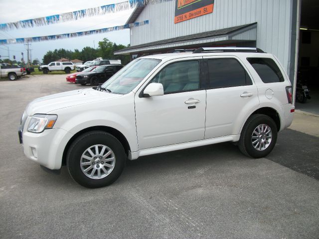 2010 Mercury Mariner 143.5 Truck