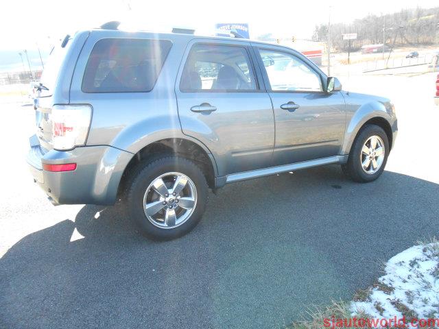 2011 Mercury Mariner SE Sport Wagon 4D