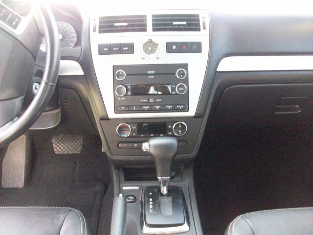 2009 Mercury Milan 4WD Crew Cab LS