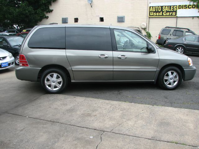 2004 Mercury Monterey Coupe