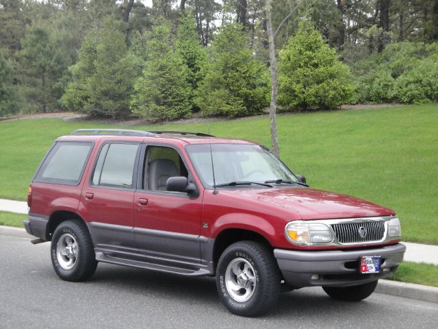 1997 Mercury Mountaineer EX - DUAL Power Doors