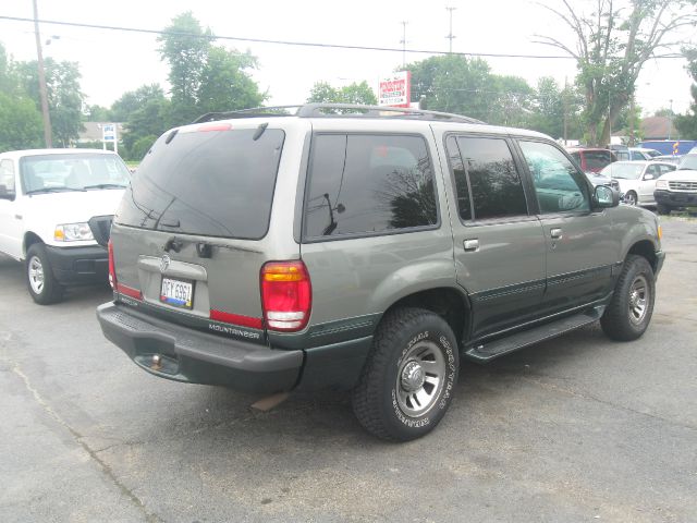 1999 Mercury Mountaineer Ram 3500 Diesel 2-WD