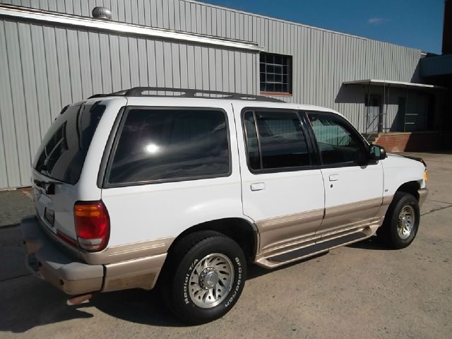 2000 Mercury Mountaineer Unknown