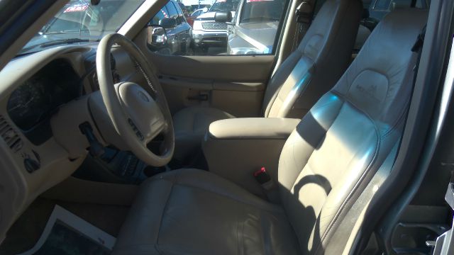 2000 Mercury Mountaineer EX - DUAL Power Doors