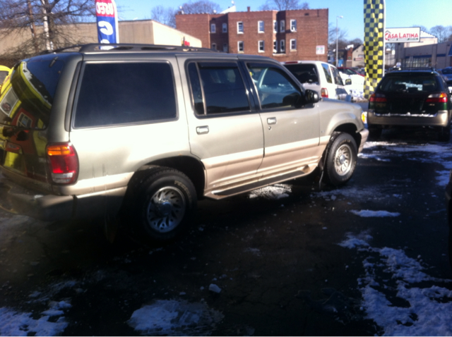 2000 Mercury Mountaineer EX - DUAL Power Doors