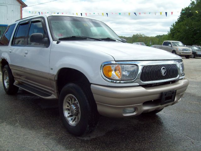 2000 Mercury Mountaineer EX - DUAL Power Doors