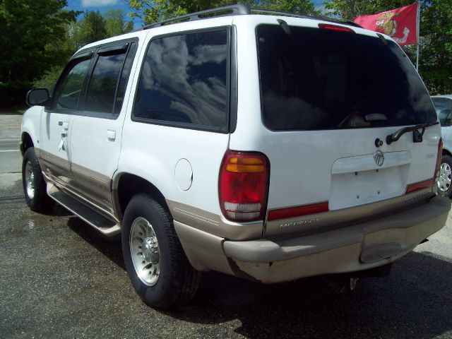 2000 Mercury Mountaineer EX - DUAL Power Doors