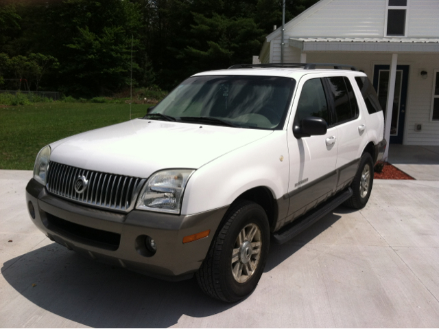 2002 Mercury Mountaineer EX - DUAL Power Doors