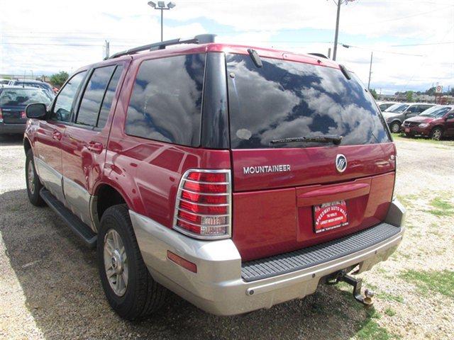 2002 Mercury Mountaineer SE 4 Dr