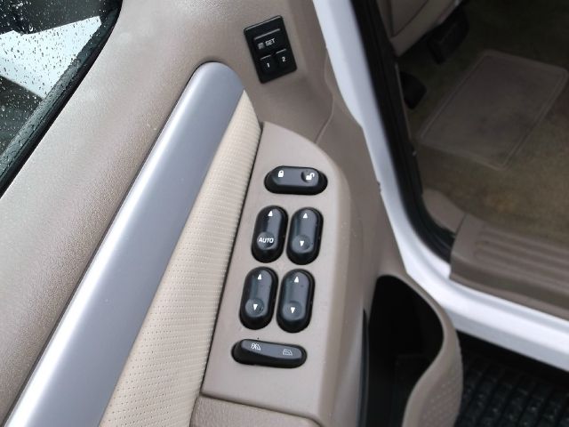 2002 Mercury Mountaineer EX - DUAL Power Doors