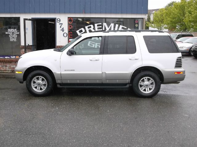 2002 Mercury Mountaineer EX - DUAL Power Doors