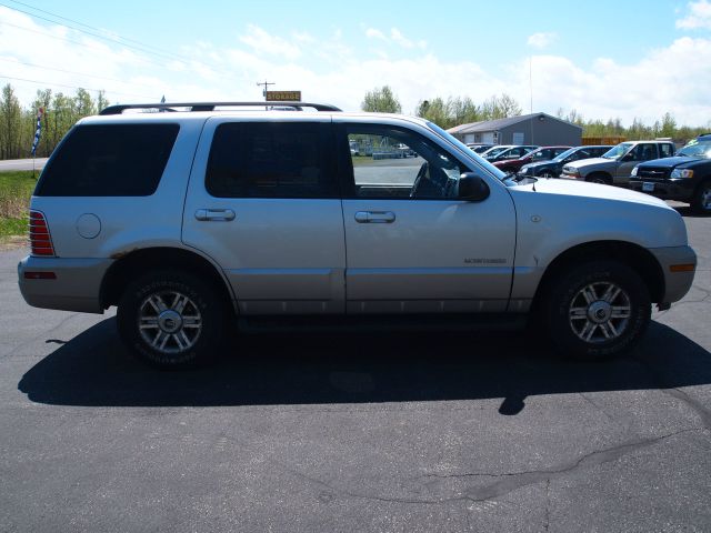 2002 Mercury Mountaineer EX - DUAL Power Doors