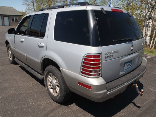 2002 Mercury Mountaineer EX - DUAL Power Doors