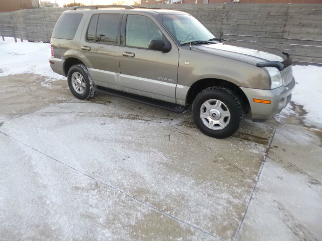 2002 Mercury Mountaineer EX - DUAL Power Doors