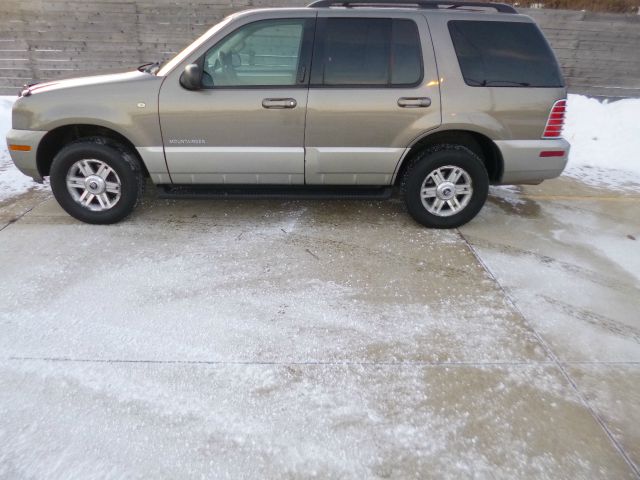 2002 Mercury Mountaineer EX - DUAL Power Doors