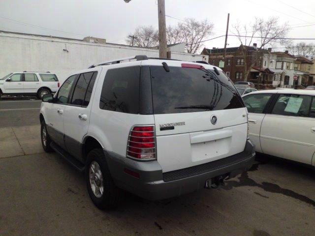 2002 Mercury Mountaineer EX - DUAL Power Doors