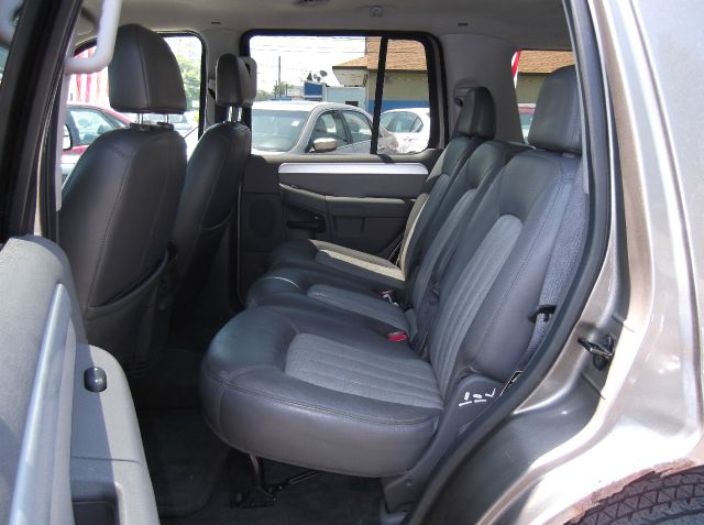 2002 Mercury Mountaineer EX - DUAL Power Doors