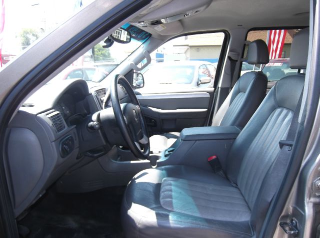 2002 Mercury Mountaineer EX - DUAL Power Doors