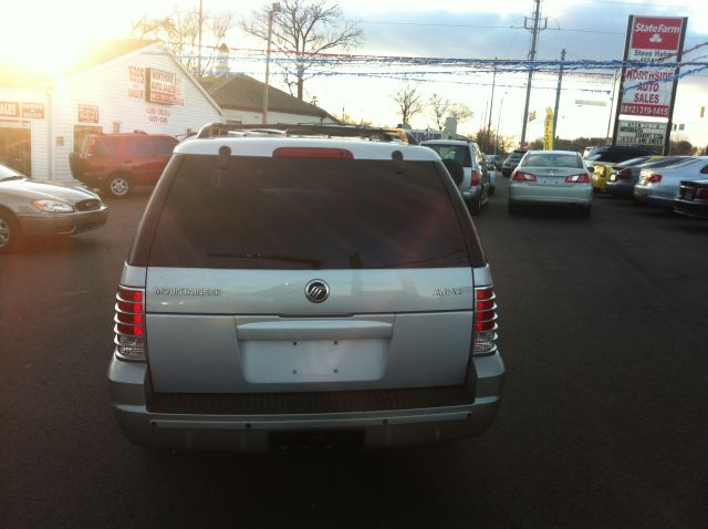 2002 Mercury Mountaineer EX - DUAL Power Doors