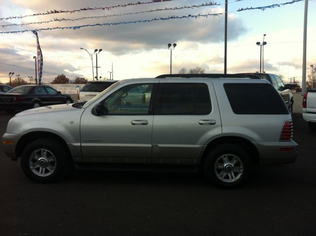 2002 Mercury Mountaineer EX - DUAL Power Doors