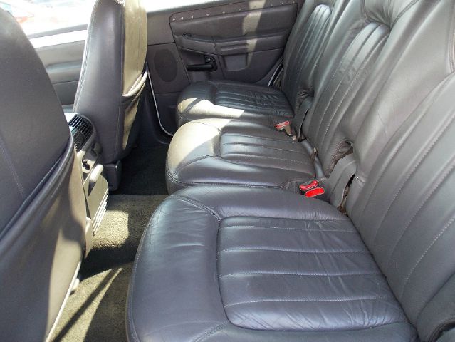 2002 Mercury Mountaineer EX - DUAL Power Doors